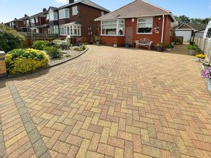 Front External- click for photo gallery